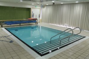 totton swimming pool southampton