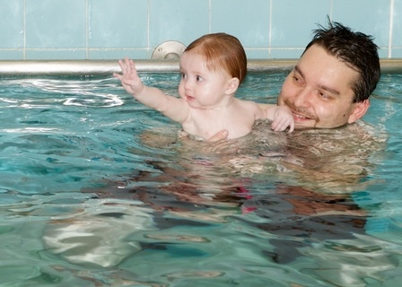 baby swimming social skills